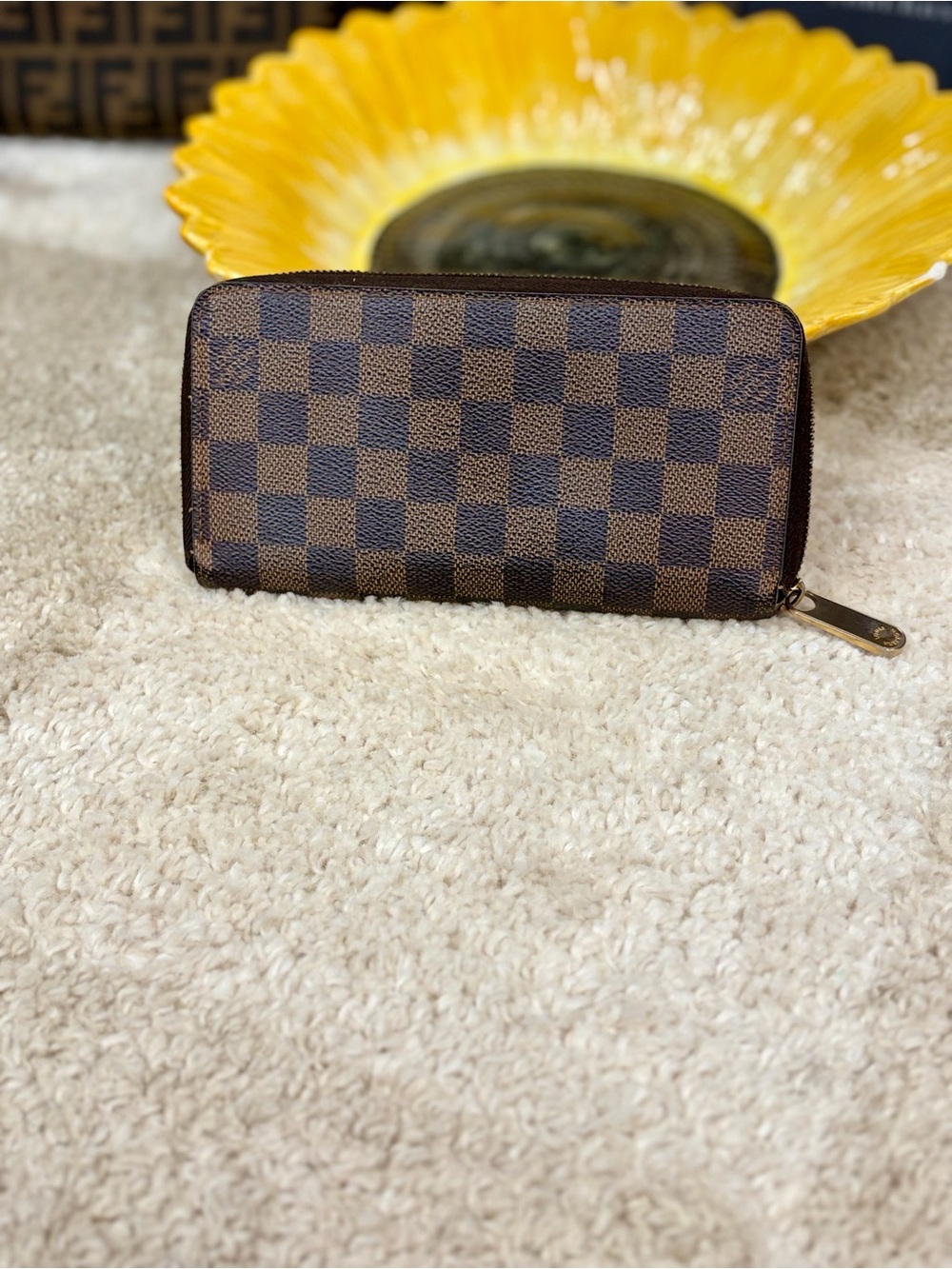 Louis Vuitton Damier Ebene Zippy wallet